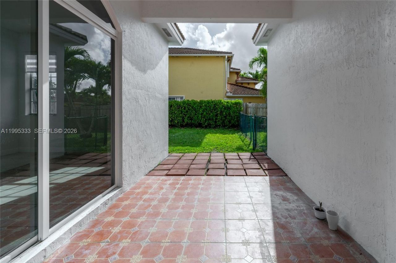 3551 SW 152nd Pass, Miami, FL 33185 Photo