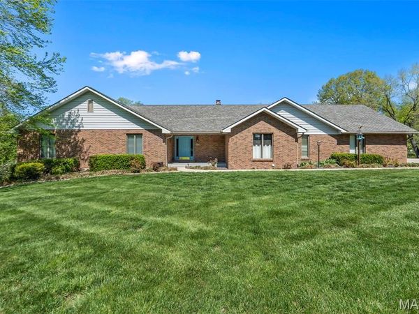 283 S Lake Drive, Cape Girardeau, MO 63701