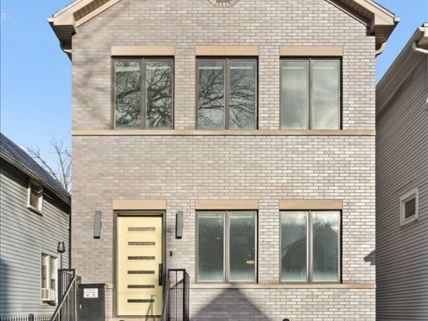 1733 N Troy Street , Chicago, IL 60647