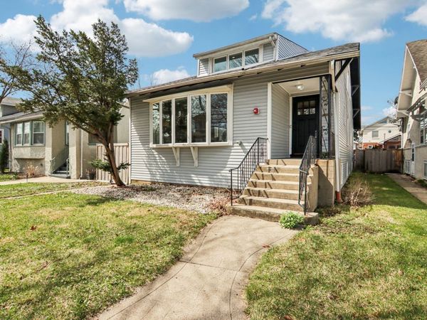 839 N Harvey Avenue , Oak Park, IL 60302