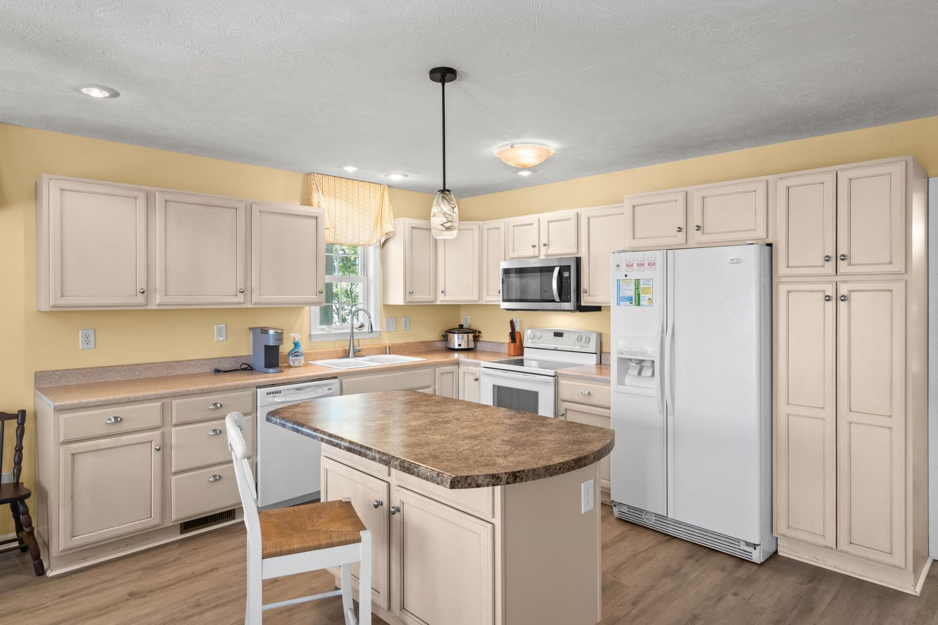 6001 - 5408 S Kings Hwy. Photo 19