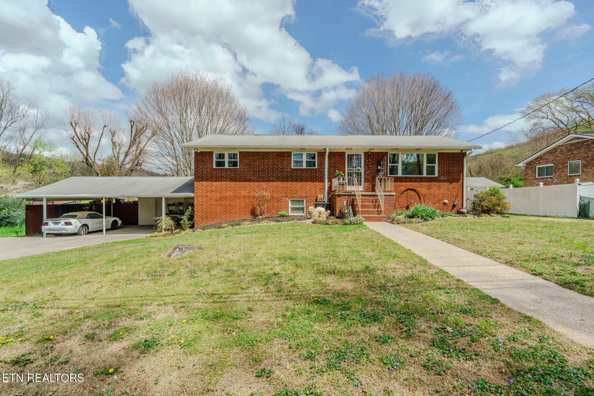 6416 Oleary Rd, Knoxville, TN 37918 Main Photo