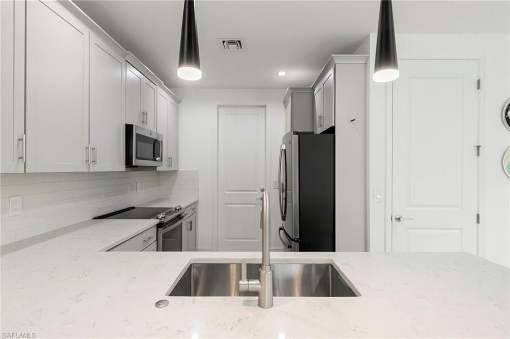 7515 Morgan Way , Naples, FL 34119 Photo