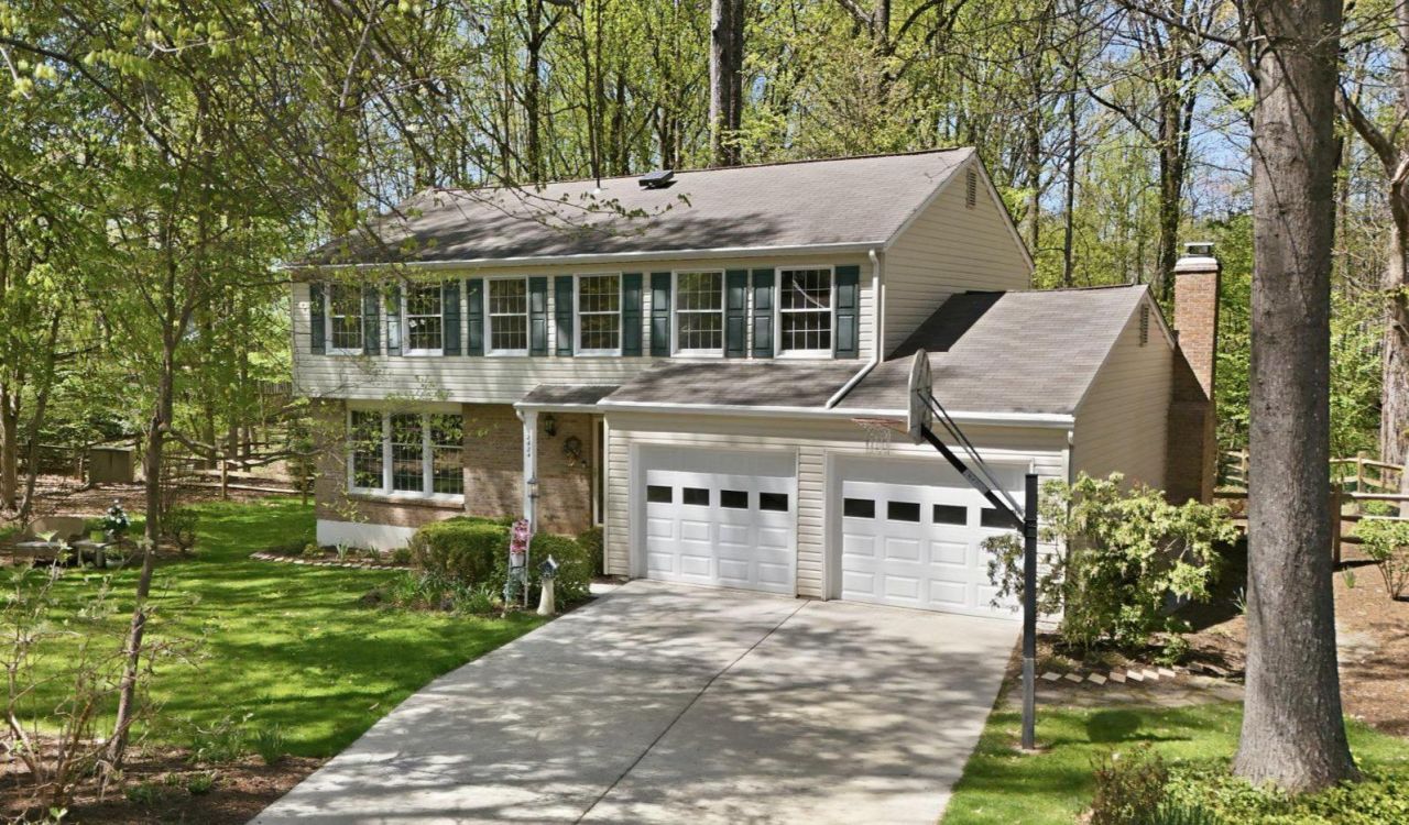 2424 Freetown Drive, Reston, VA 20191 Main Photo