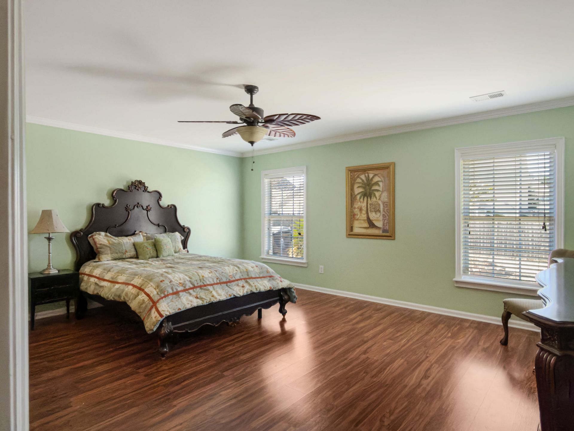 408 Lakewind Drive Photo 14