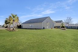 408 Lakewind Drive photo 4