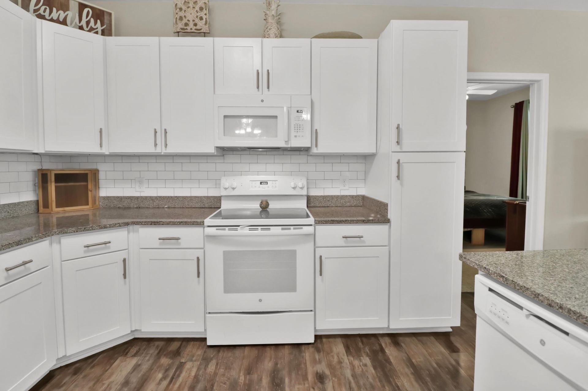 7403 Bowen Corner Avenue Photo 10