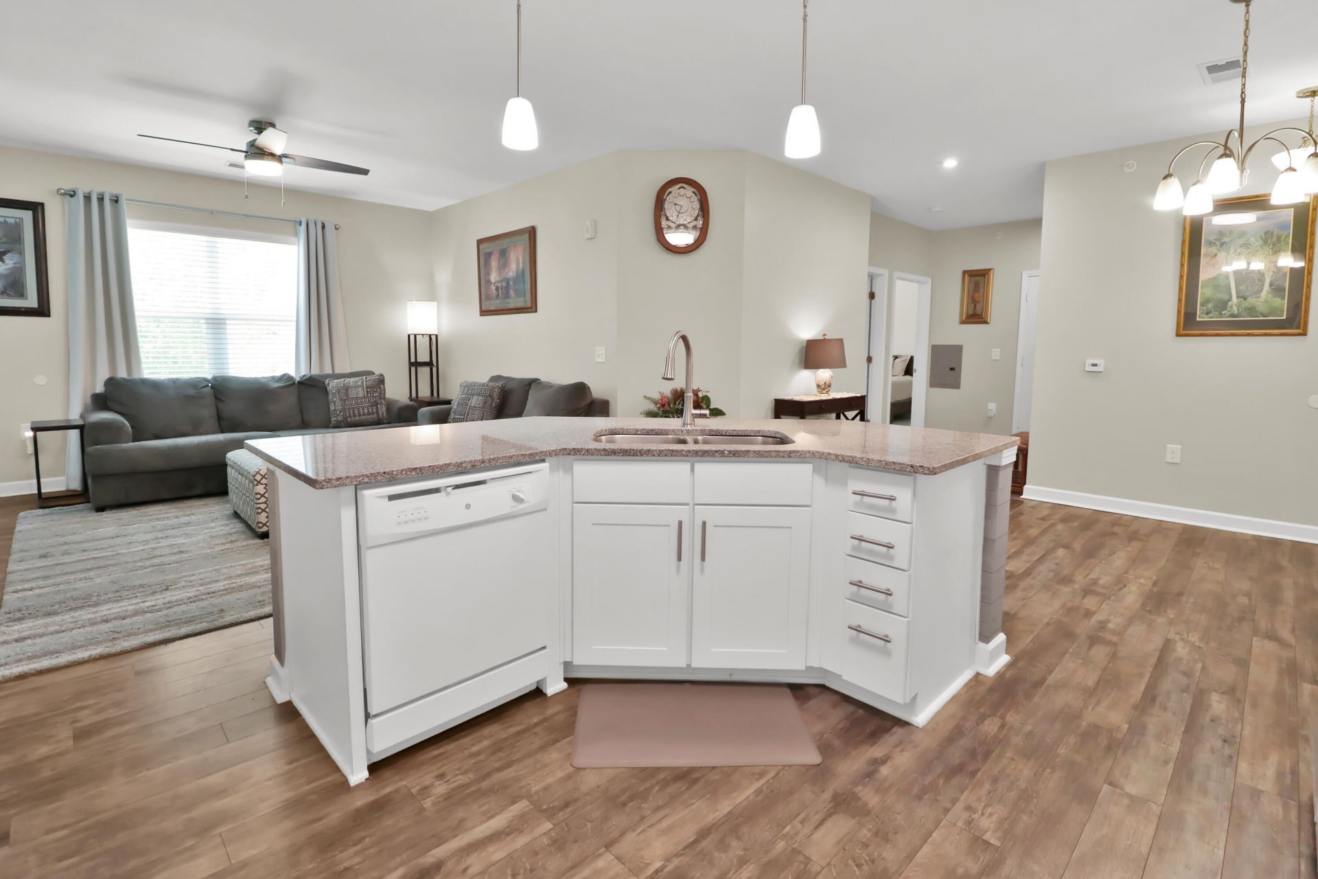 7403 Bowen Corner Avenue Photo 12