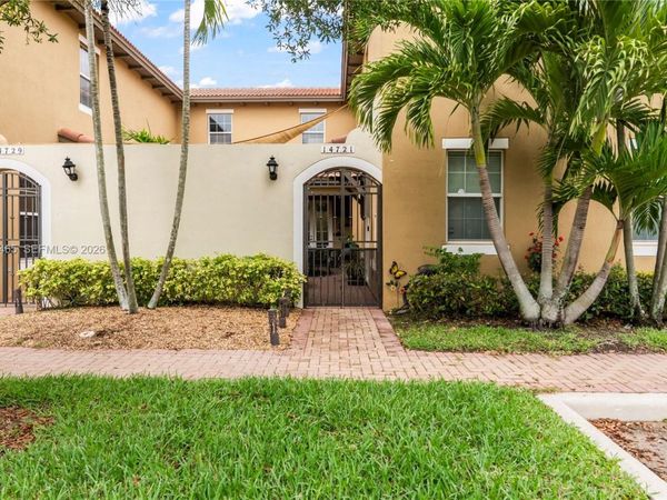 14721 SW 13th St , Pembroke Pines, FL 33027