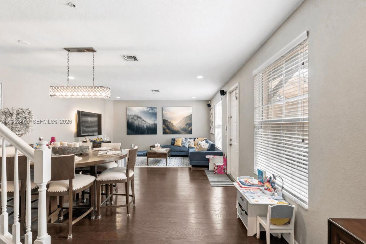 14721 SW 13th St , Pembroke Pines, FL 33027 Photo