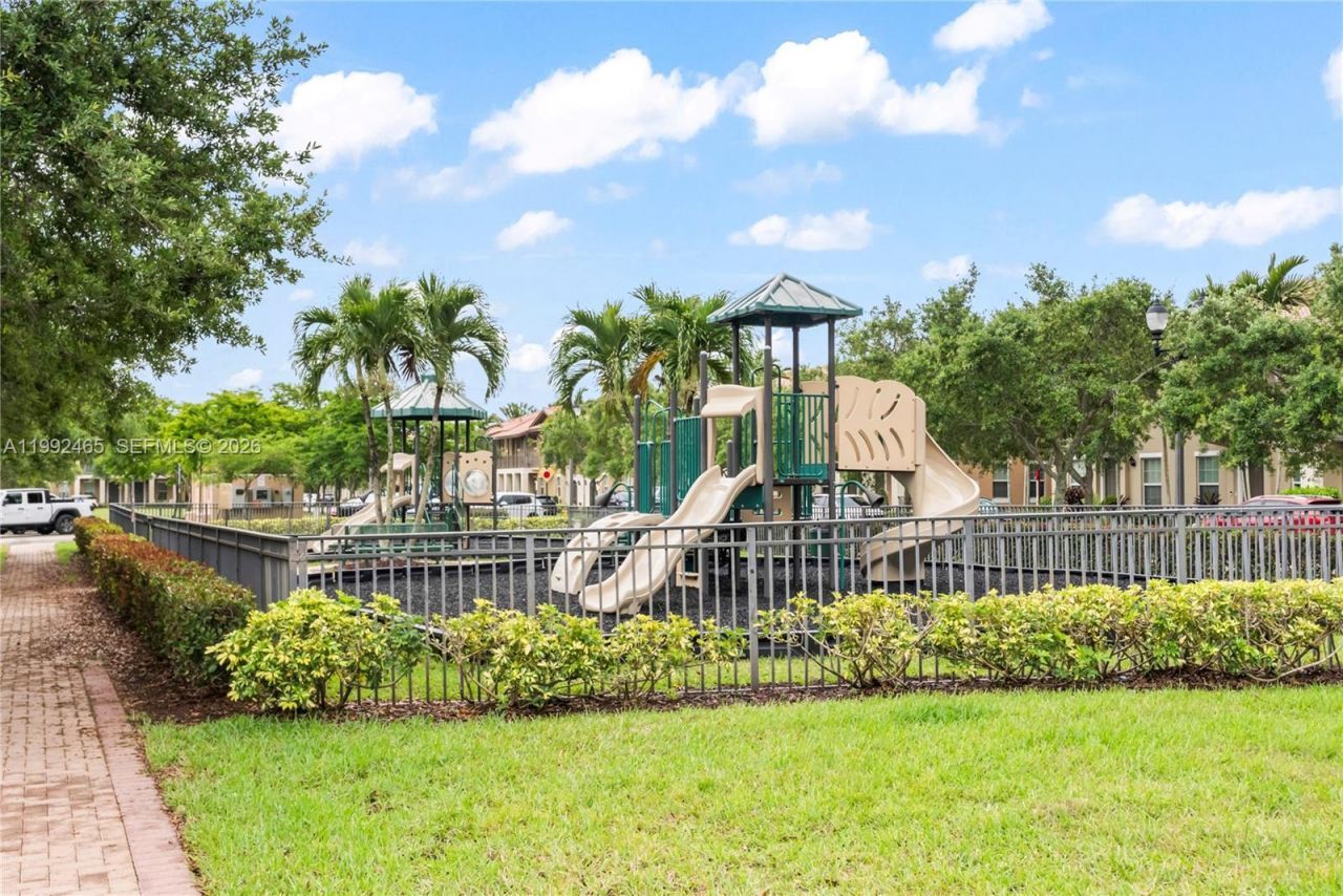 14721 SW 13th St , Pembroke Pines, FL 33027 Photo