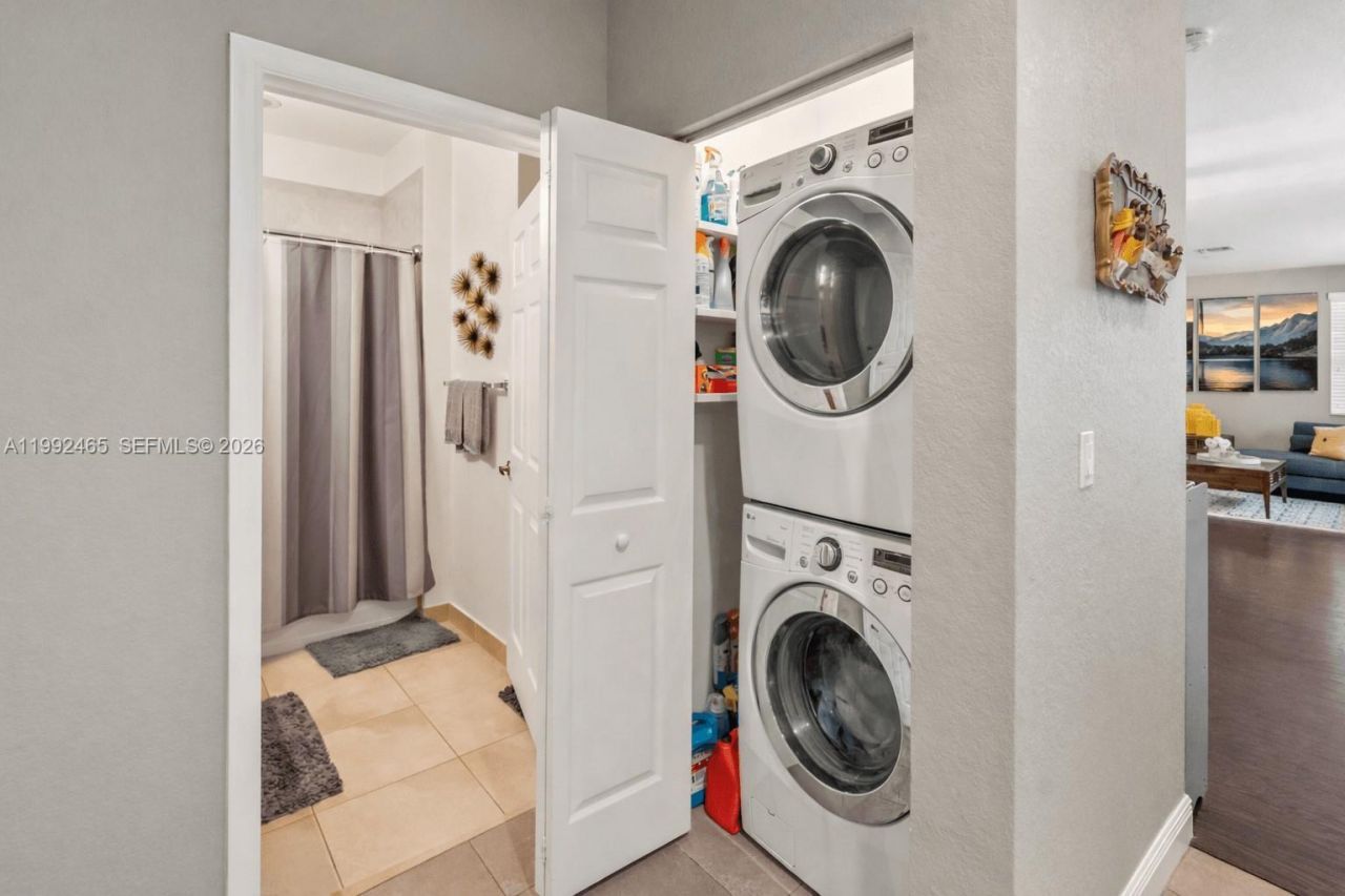 14721 SW 13th St , Pembroke Pines, FL 33027 Photo