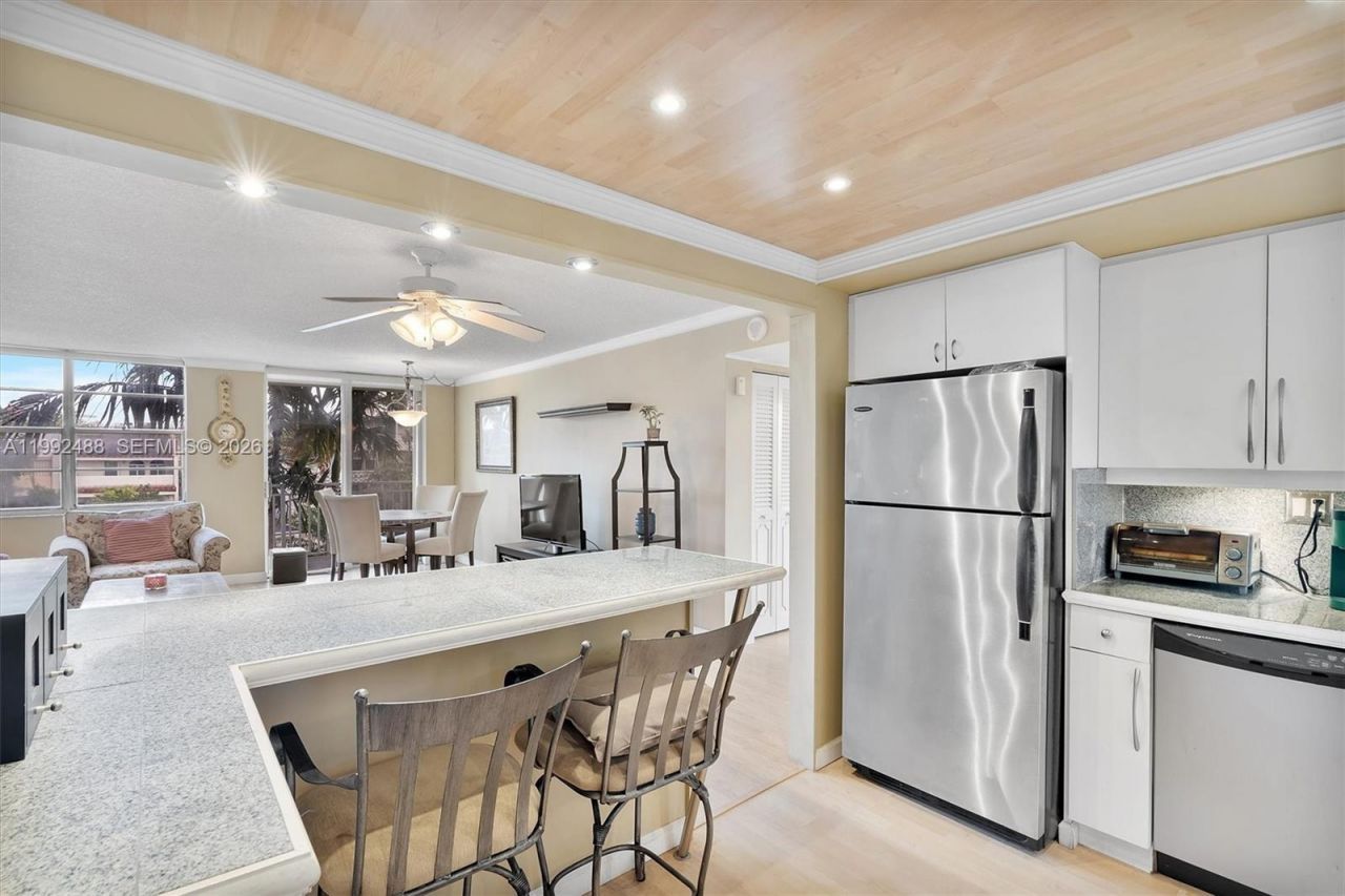 2100 Sans Souci Blvd , Unit B111, North Miami, FL 33181 Photo