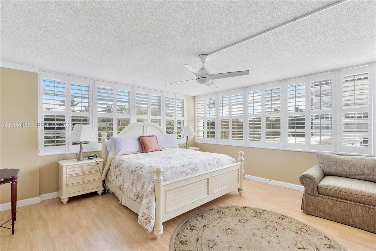 2100 Sans Souci Blvd , Unit B111, North Miami, FL 33181 Photo