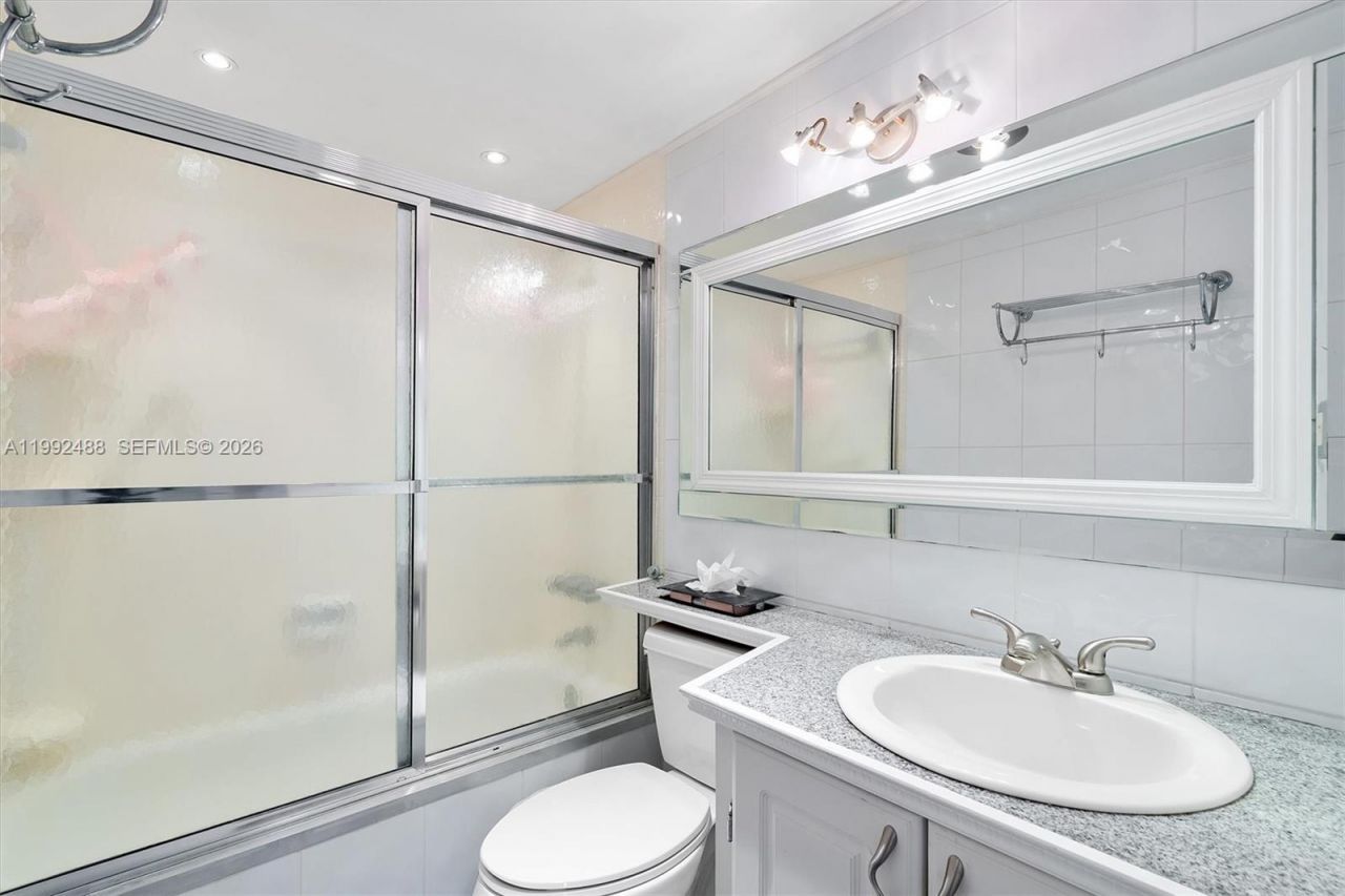 2100 Sans Souci Blvd , Unit B111, North Miami, FL 33181 Photo