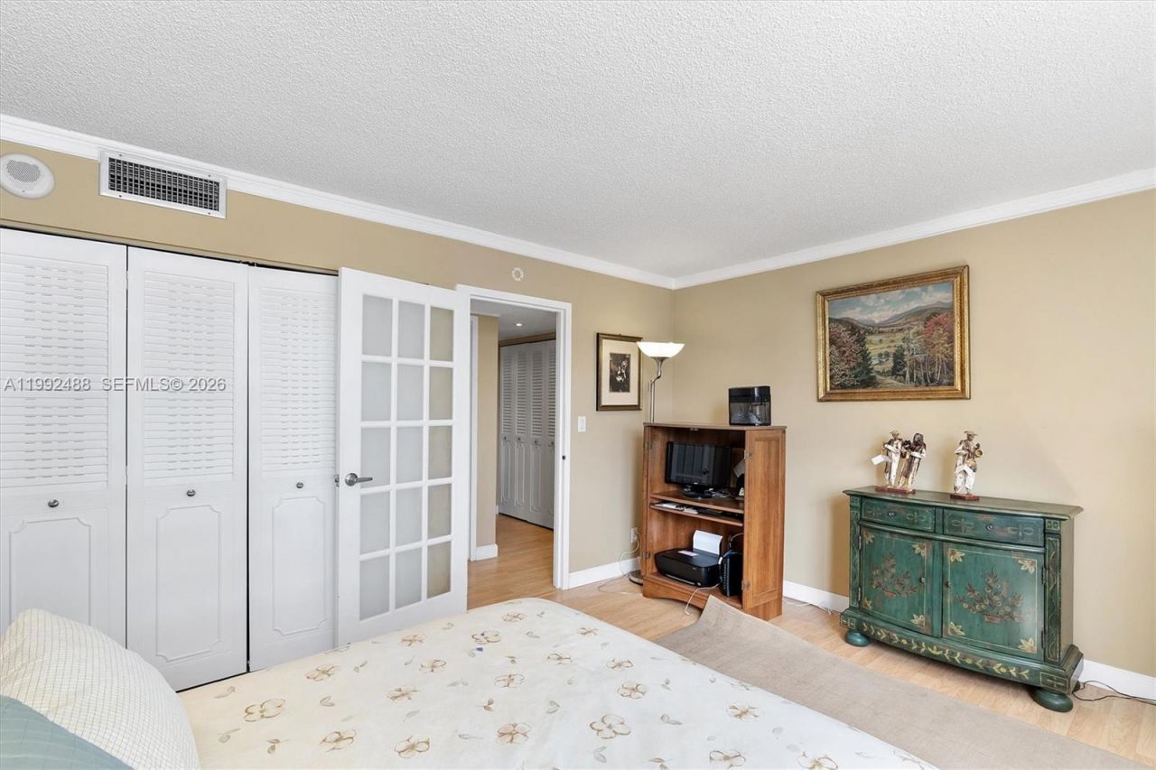 2100 Sans Souci Blvd , Unit B111, North Miami, FL 33181 Photo