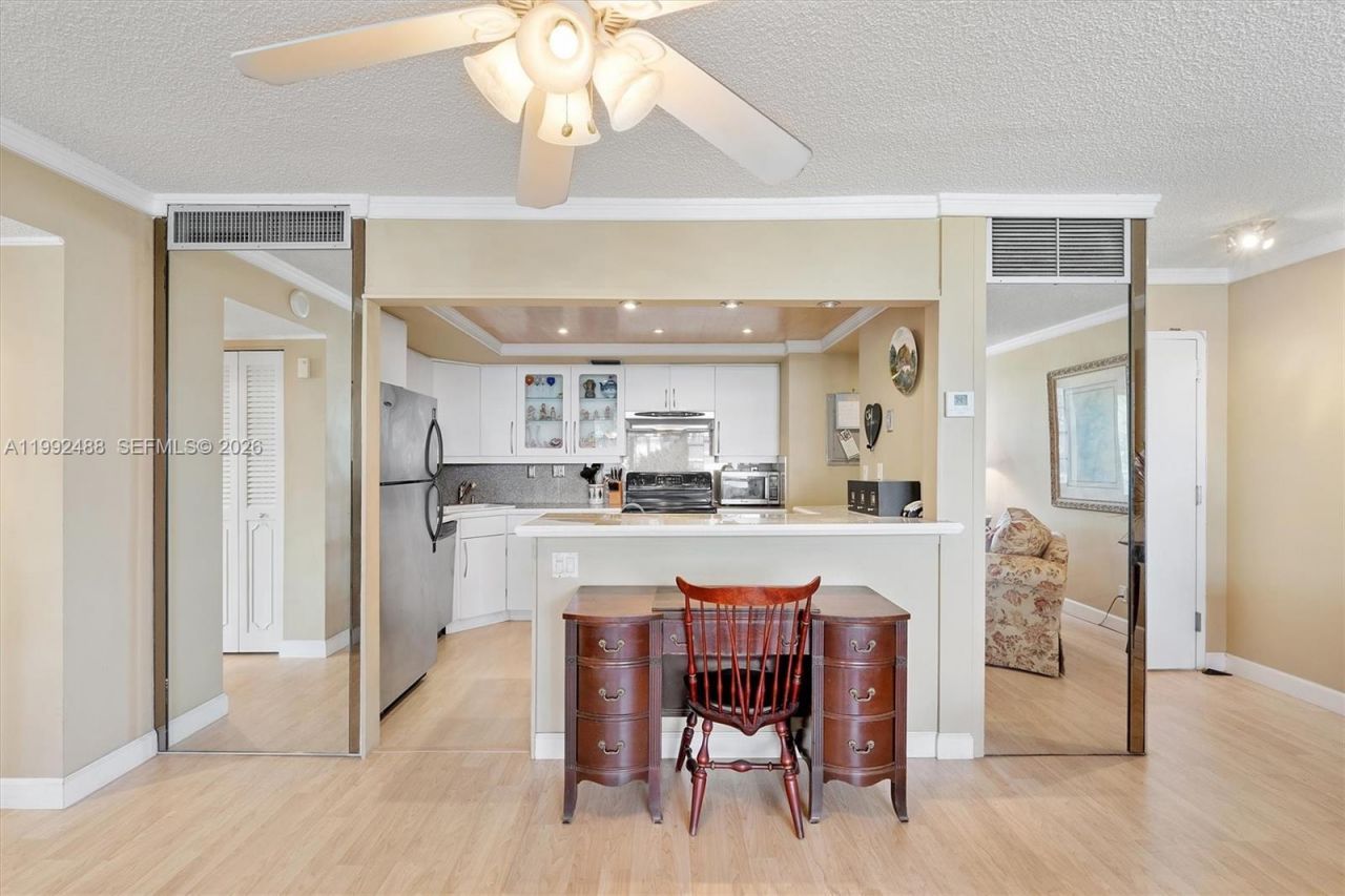 2100 Sans Souci Blvd , Unit B111, North Miami, FL 33181 Photo