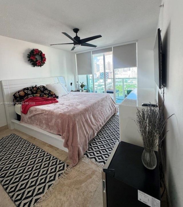31 SE 5th St, Unit 1402, Miami, FL 33131 Photo