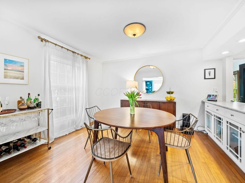 94 W Riverglen Drive, Columbus, OH 43085 Photo 14