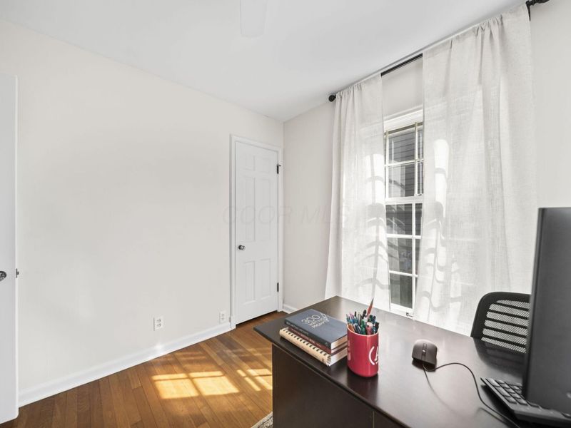 94 W Riverglen Drive, Columbus, OH 43085 Photo 25