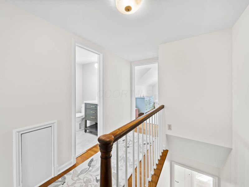 94 W Riverglen Drive, Columbus, OH 43085 Photo 32