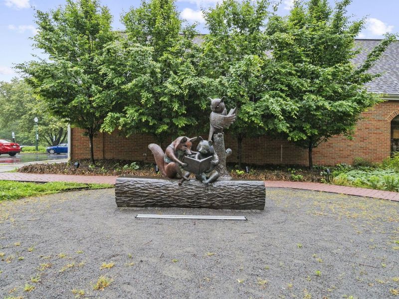 94 W Riverglen Drive, Columbus, OH 43085 Photo 70