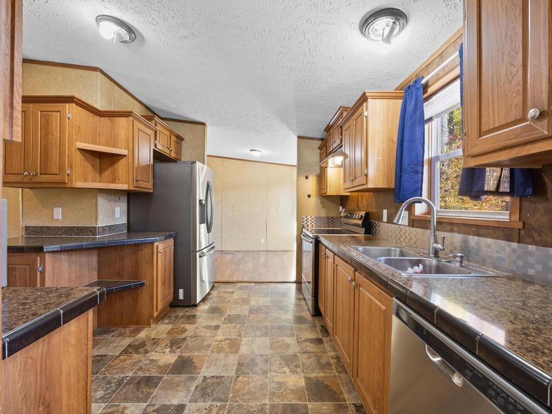 9176 Baker Road NE, Saint Louisville, OH 43071 Photo 14