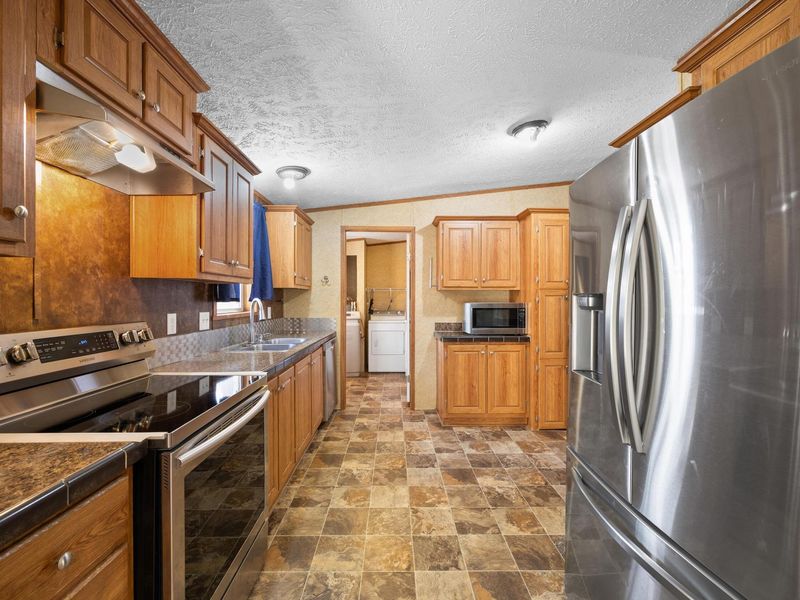 9176 Baker Road NE, Saint Louisville, OH 43071 Photo 15