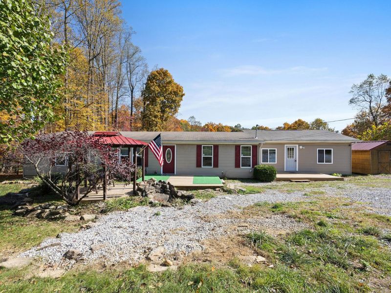 9176 Baker Road NE, Saint Louisville, OH 43071 Photo 2