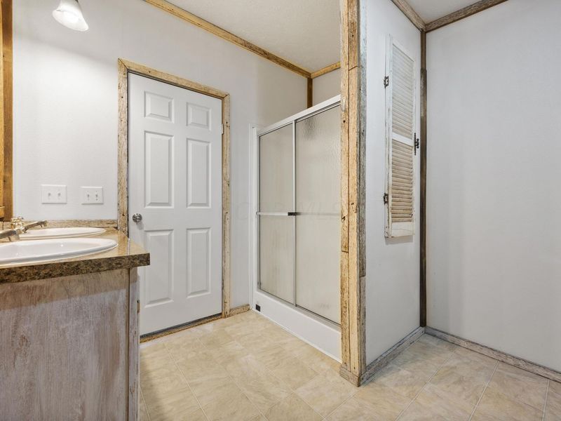 9176 Baker Road NE, Saint Louisville, OH 43071 Photo 22