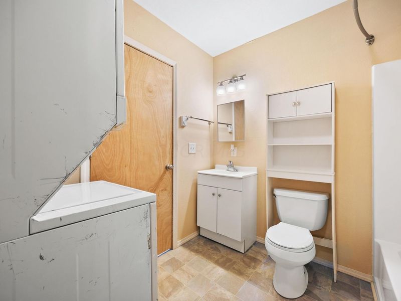 9176 Baker Road NE, Saint Louisville, OH 43071 Photo 37