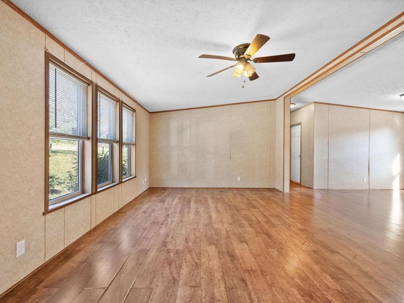 9176 Baker Road NE, Saint Louisville, OH 43071 Photo 7