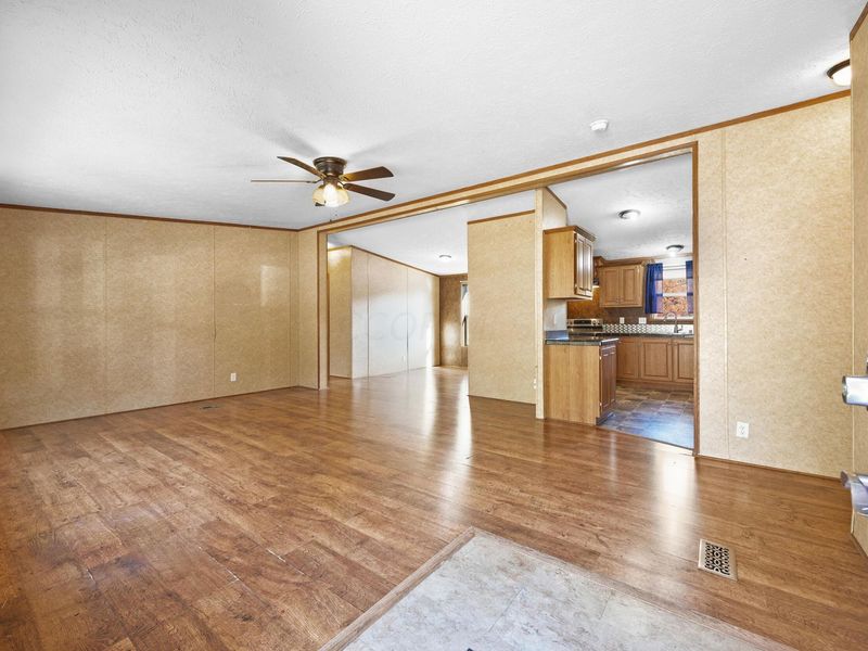 9176 Baker Road NE, Saint Louisville, OH 43071 Photo 9