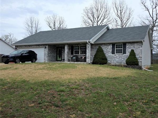21110 Larson Road, Waynesville, MO 65583