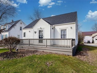 788 Beach Rd , Cheektowaga, NY 14225