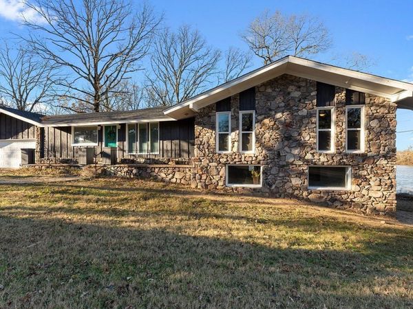 33 Narragansett Place, Sherwood, AR 72120
