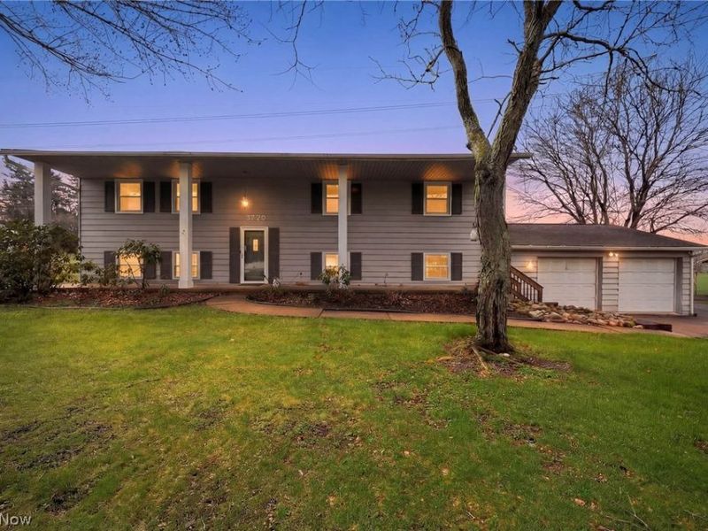 3770 Dotwood Street NW, North Canton, OH 44720 Photo 1