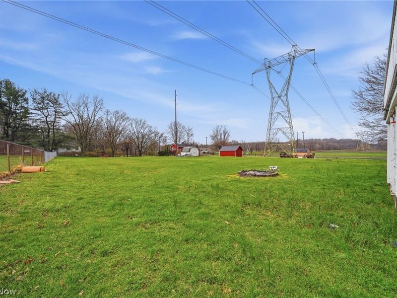 3770 Dotwood Street NW, North Canton, OH 44720 Photo 14