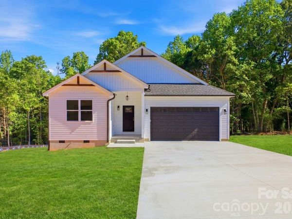2705 Andrew Point Road, Denver, NC 28037