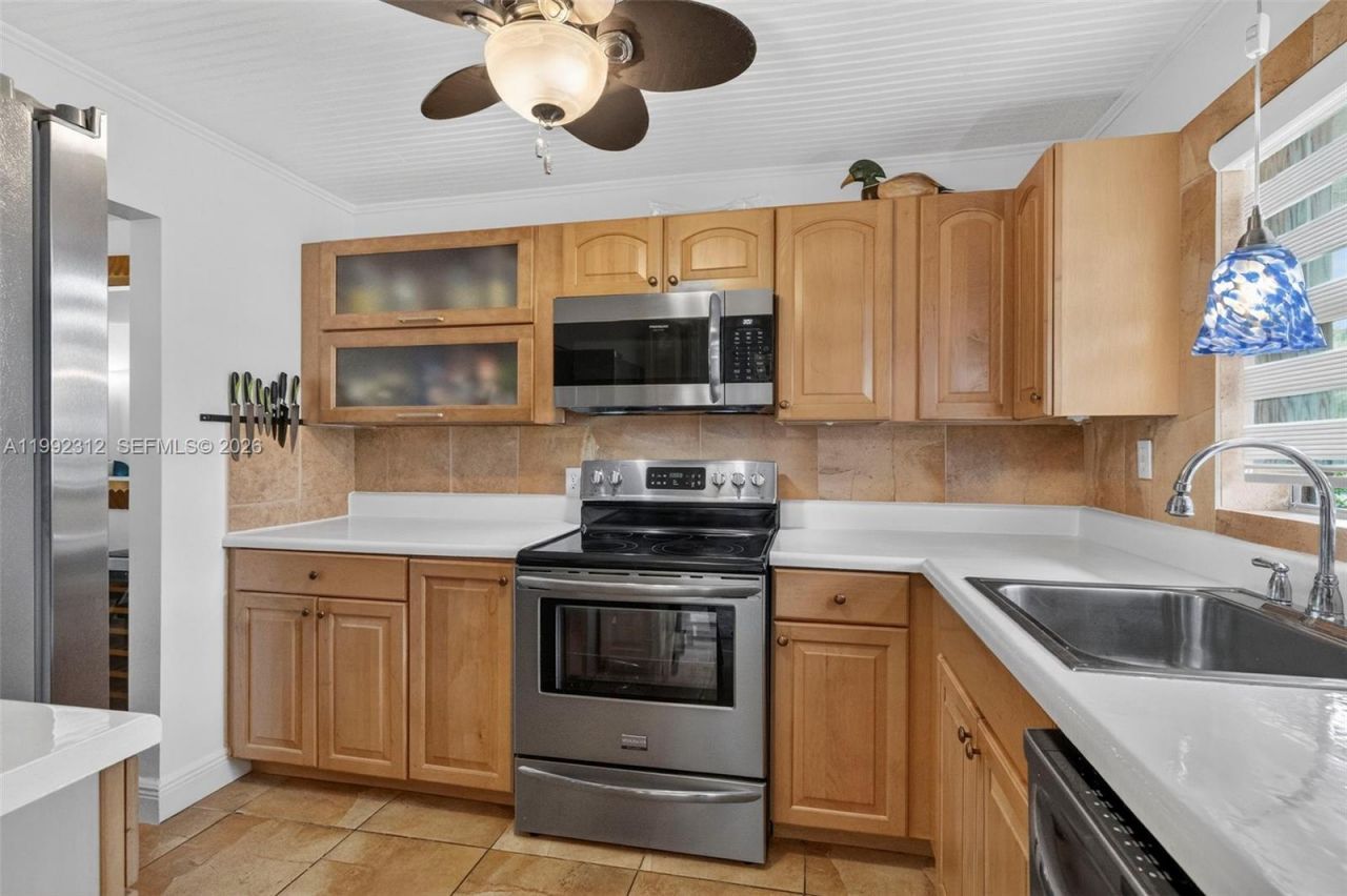 9821 Sunrise Lakes Blvd , Unit 107, Sunrise, FL 33322 Photo