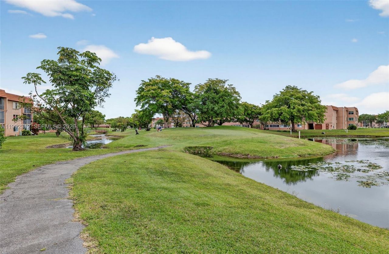 9821 Sunrise Lakes Blvd , Unit 107, Sunrise, FL 33322 Photo