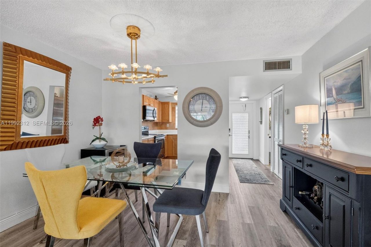 9821 Sunrise Lakes Blvd , Unit 107, Sunrise, FL 33322 Photo