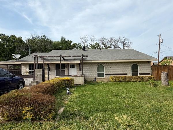 11111 Jean Drive , Balch Springs, TX 75180