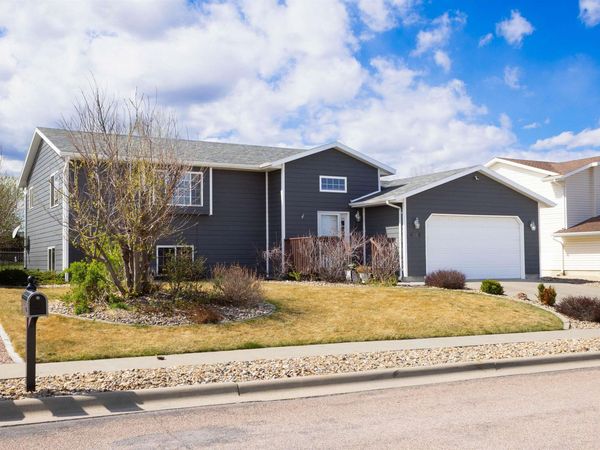 4325 TITAN DR, Rapid City, SD 57701