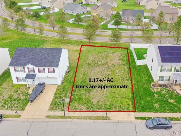 244 River Laurel Drive , Belleville, IL 62220