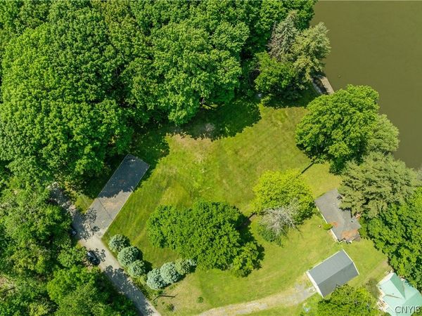 230 Button Shores Road , Baldwinsville, NY 13027