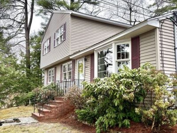 11 Tyng Road, Unit 2, Tyngsborough, MA 01879