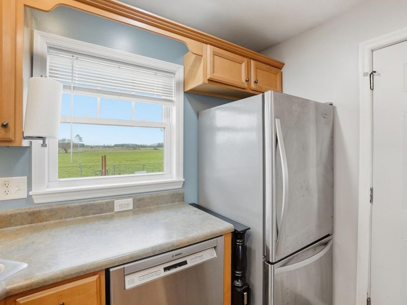 281 W Jackson Road, Springfield, OH 45502 Photo 10