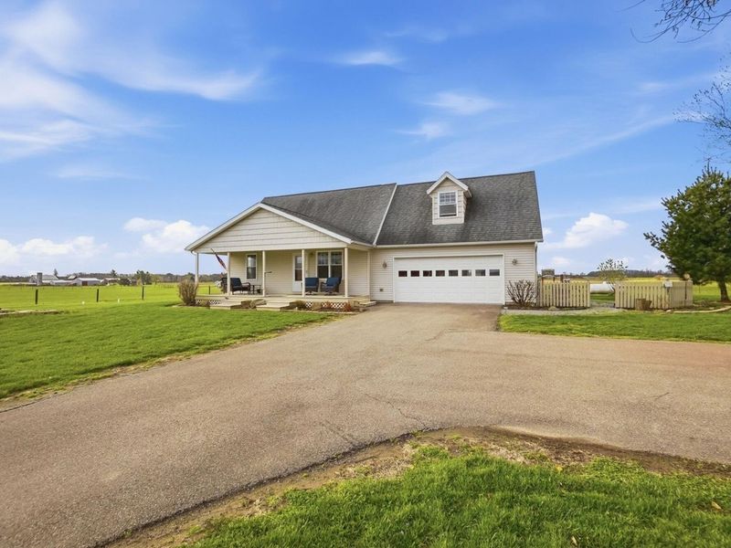 281 W Jackson Road, Springfield, OH 45502 Photo 4