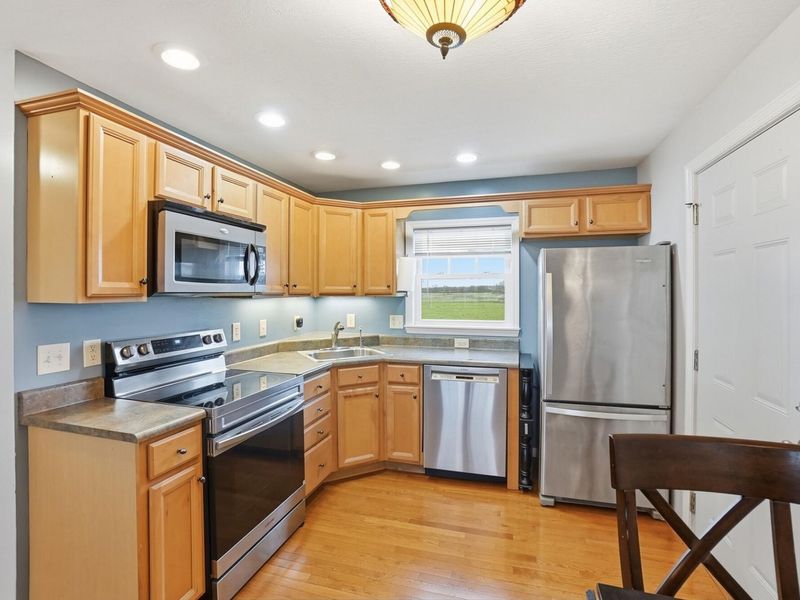 281 W Jackson Road, Springfield, OH 45502 Photo 9